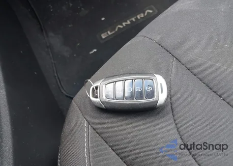 2023 Hyundai Elantra Sel from USA, damaged, VIN 5NPLS4AG2PH090954